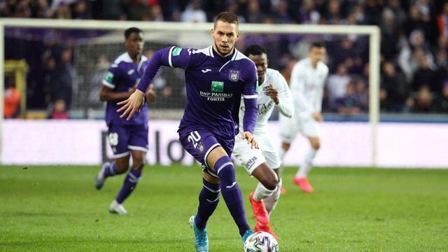 甚至在推特 甚至在推特