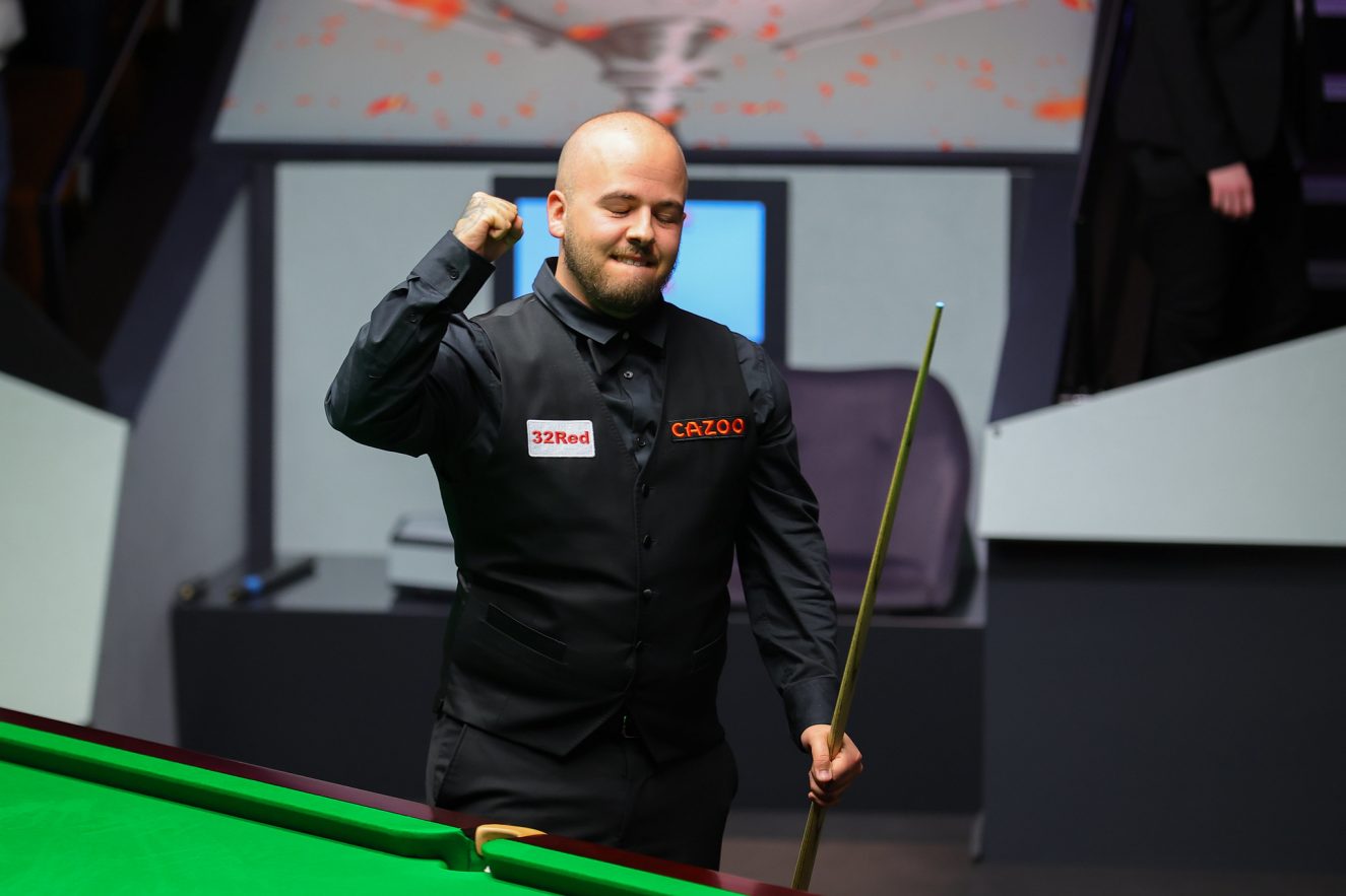 0万合同且 0万合同且