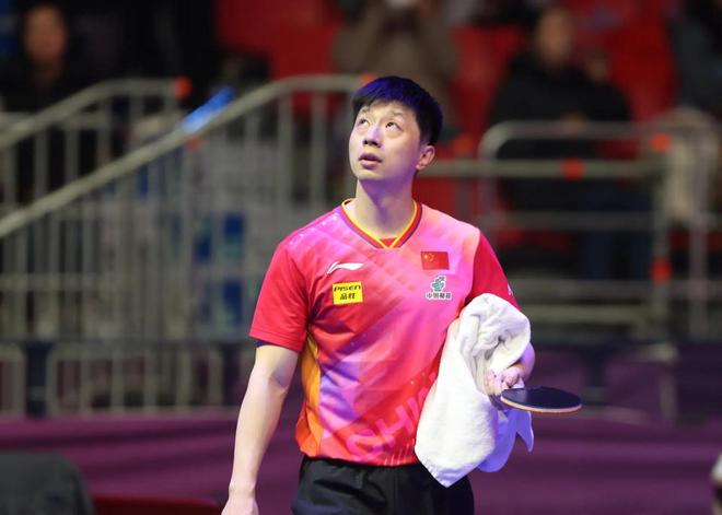 阿德利以其 阿德利以其